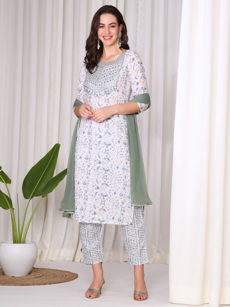 Set Of 3: Printed White Kurta, Culottes And White Cotton Dupatta | Dress  indian style, Stylish dresses for girls, Indian designer outfits
